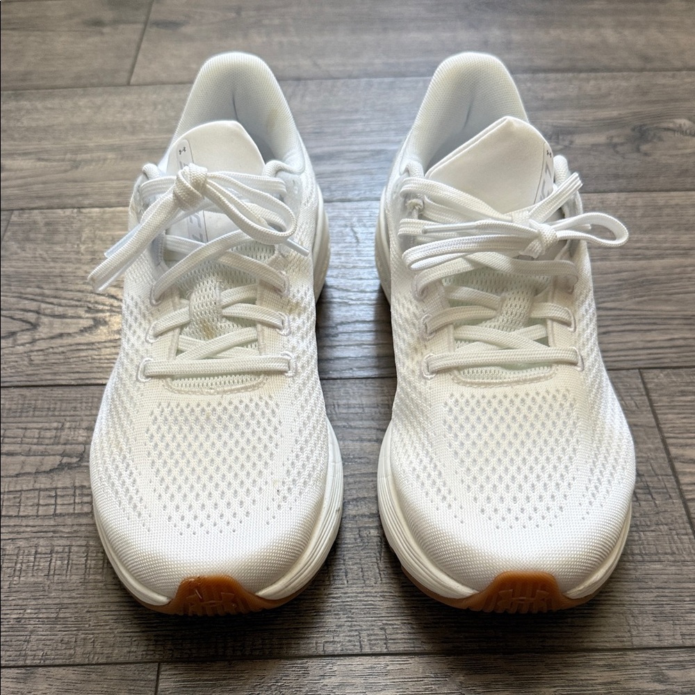 Under Armour White Sports Shoes